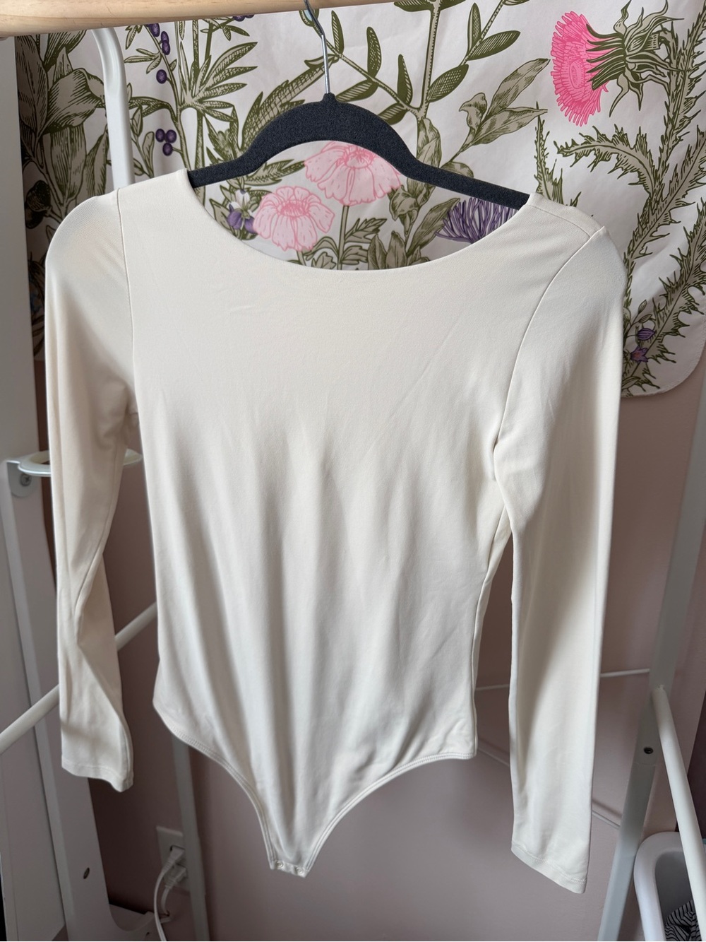 Babaton Cream Long-Sleeve Low-Back Bodysuit